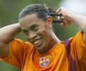                                 RONALDINHO